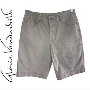VINTAGE🧚‍♀️Gloria Vanderbilt Gray Embroidered Women’s Denim Shorts Size 12